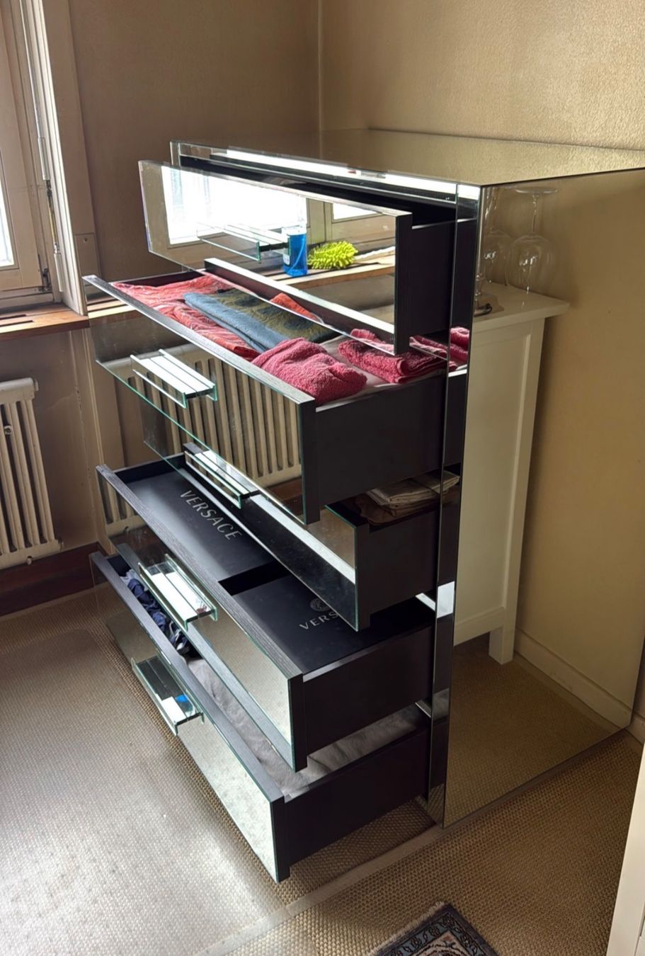 Commodes: Exklusive Kommode aus Spiegelglas – D'occasion à Zürich par all_766h 5