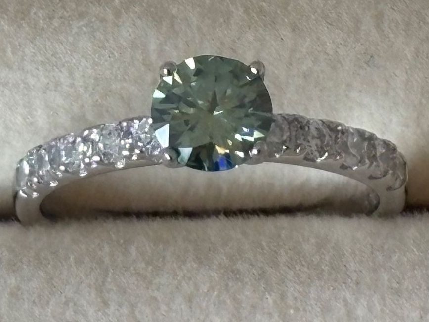 Ringe: Luxus Elegante Gr.19/9 Ring Weiss Zirkonia Farbe Silber – Neu (gemäss Beschreibung) aus Biel-Bienne von Roserosse13