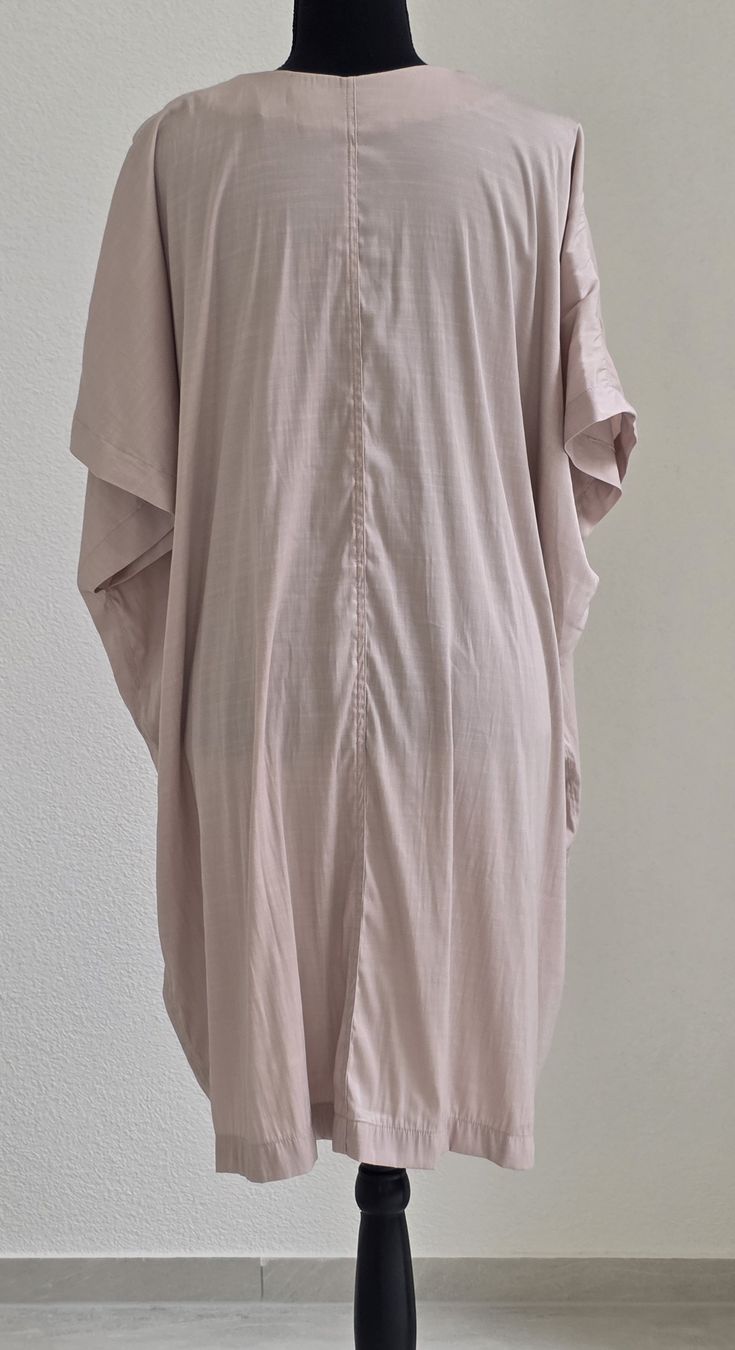 H&M Robes: H&M Kleid V-Ausschnitt Oversize XL  – Neuf (Voir description) à Rheinsulz par Gilea 3