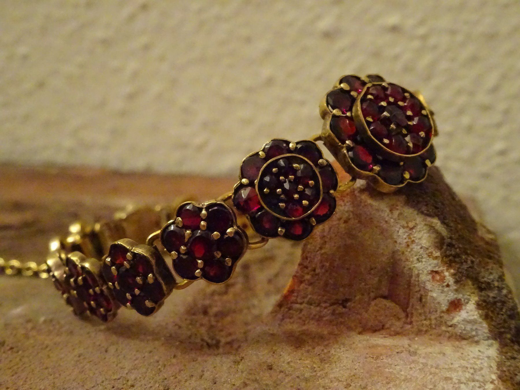 Bracciali & Braccialetti: Armband Granat / Tombak – Usato da Esslingen venduto da FetteSchnecke 3