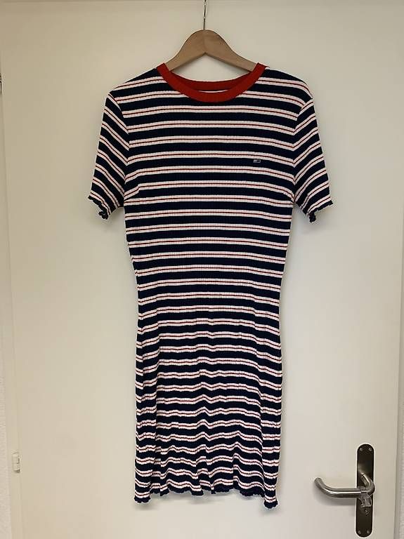 Vestiti: Robe Tommy Hilfiger XL – Usato da Biel/Bienne venduto da Nina-Beuret