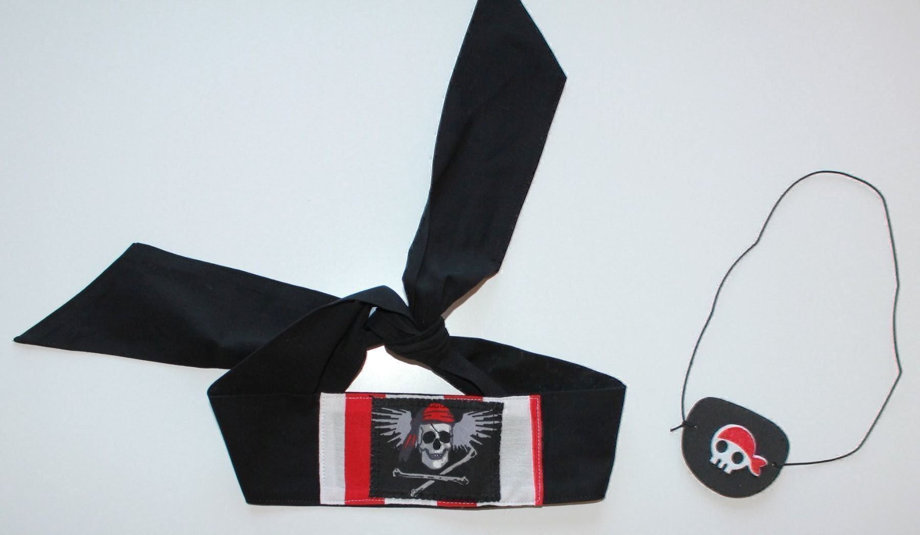 Costumi: Costume pirate / Pirat t. S – Usato da Peseux venduto da CoolShoping 6