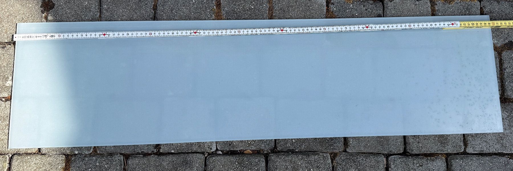 Interio Scaffali: 5 étagères en verre dépoli avec support chromé – Usato da Veyrier venduto da Szurkemaci 5