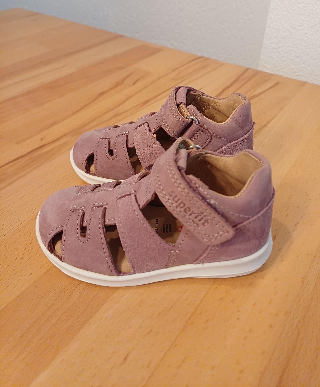 Superfit Scarpe per ragazze: Superfit Sandalen Grösse 20 – Nuovo (secondo la descrizione) da Walde AG venduto da fashionstyles 1