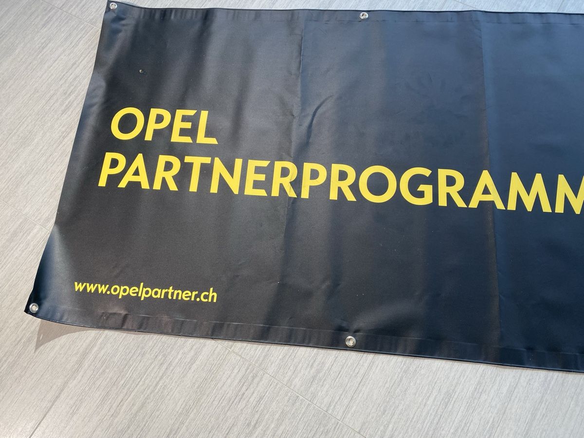 Fahnen: Blache Opel Partnerprogramm 1m x2,4m – Gebraucht aus Hägglingen von Karin0802 1