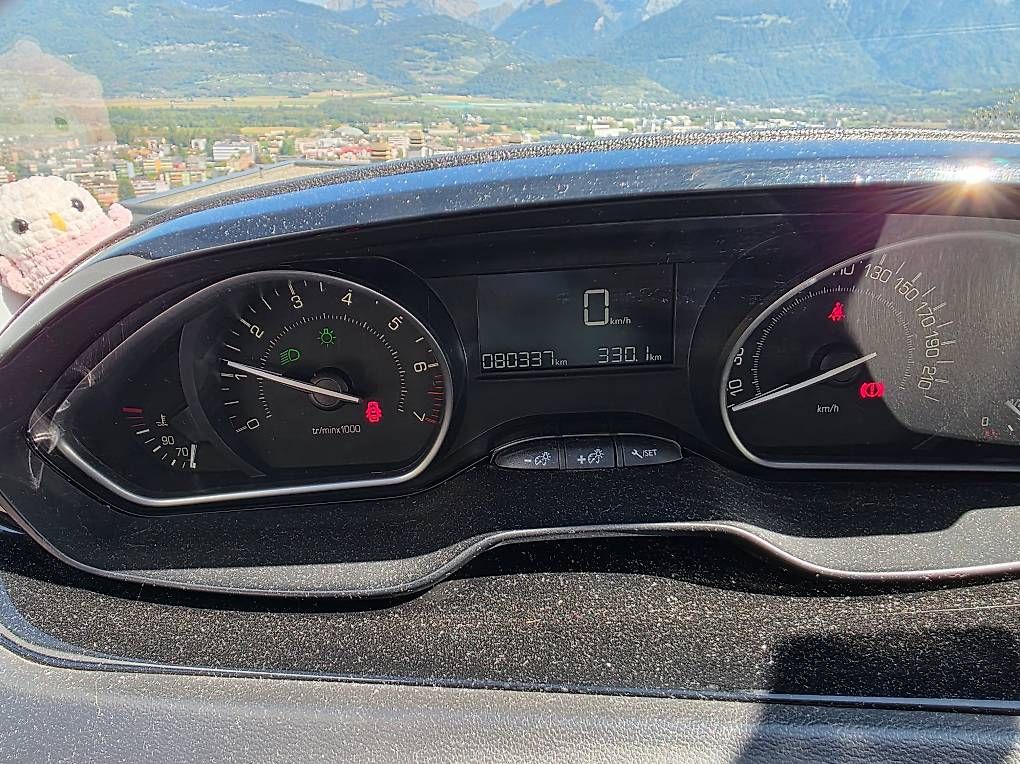 Automobili: Pegeout 208 – Usato da Val-d'Illiez venduto da saratx19 2