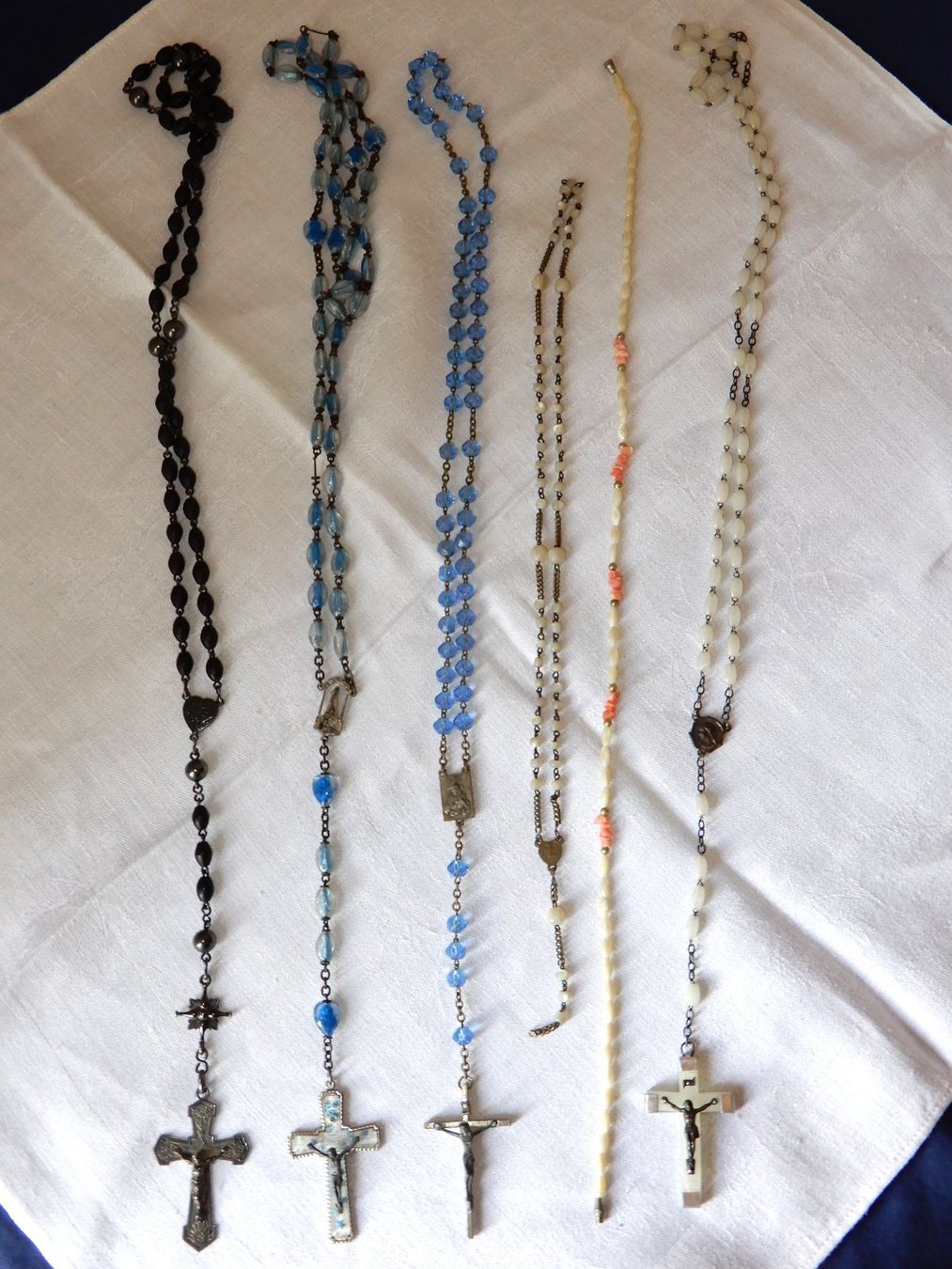 Autres bijoux: Rosenkranz Konvolut – D'occasion à Senèdes par tintinette43