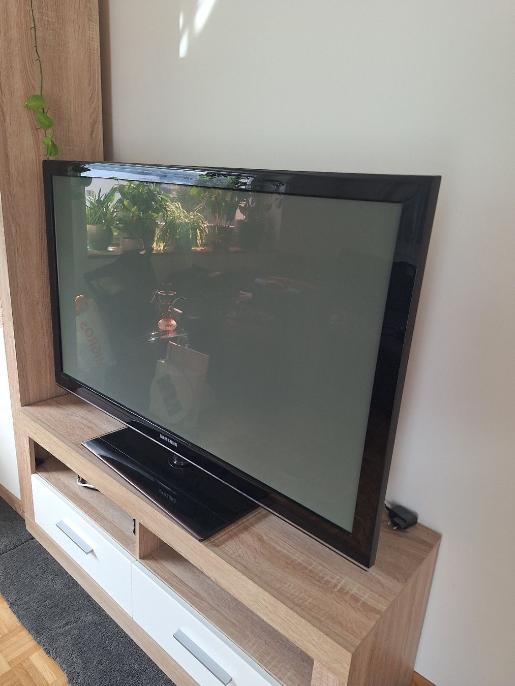 Samsung Televisori: Samsung Flachbildschirm Fernseher – Usato da Stansstad venduto da Duracell__5 1
