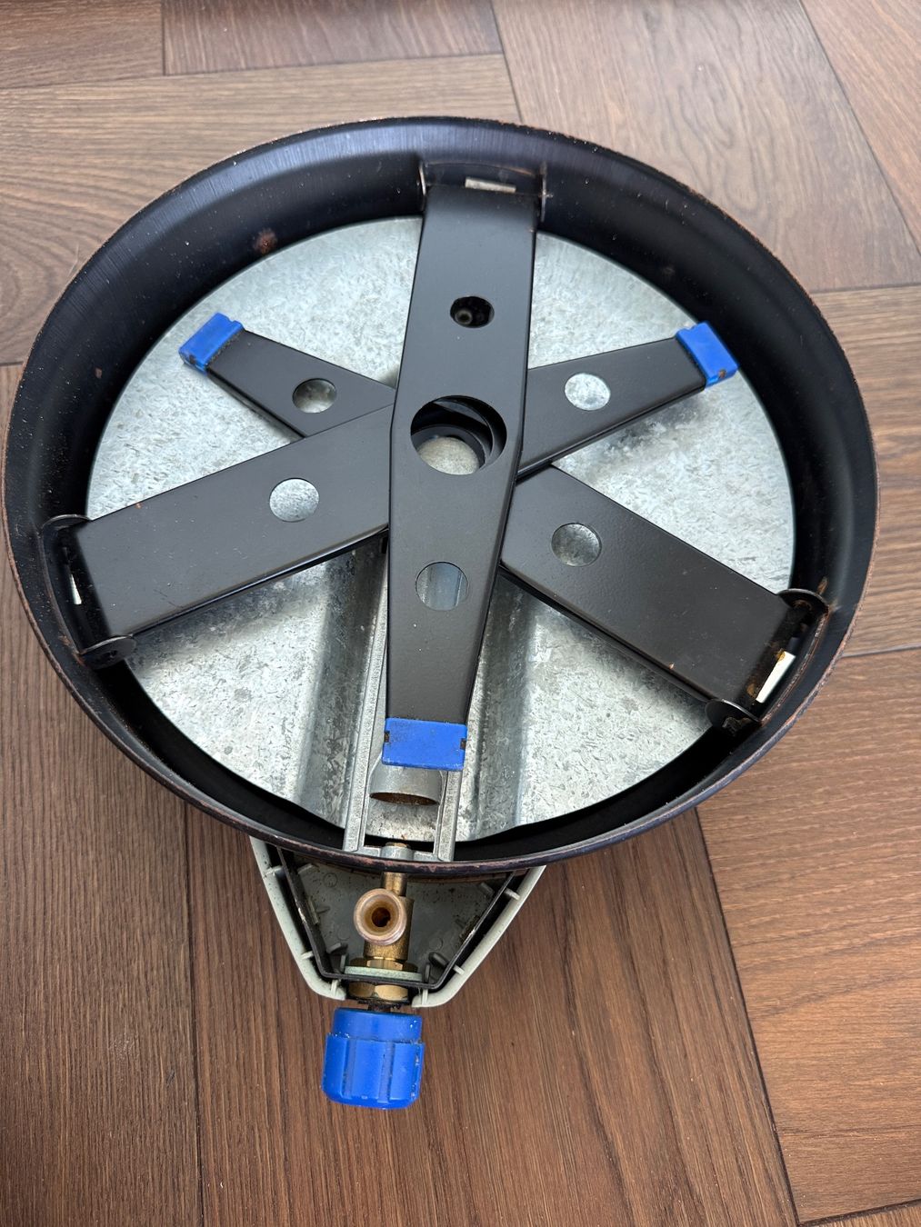 Cadac Griglie: CADAC Safari Chef Model 6528 Campingkocher – Usato da Thalwil venduto da chino25 4