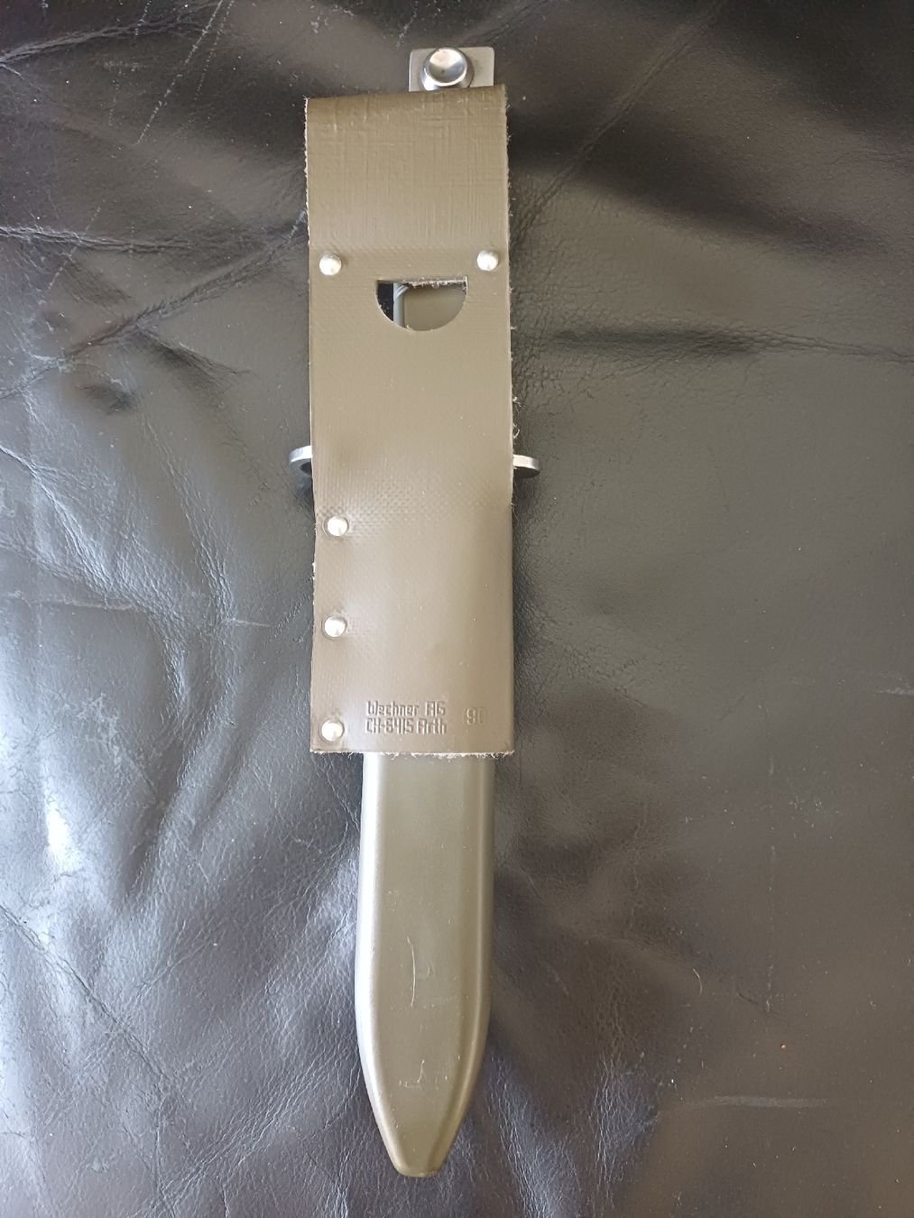Schweizer Armee Armi bianche: Bajonett 90 Victorinox Schweizer Armee – Usato da Ebersecken venduto da Napf08 1