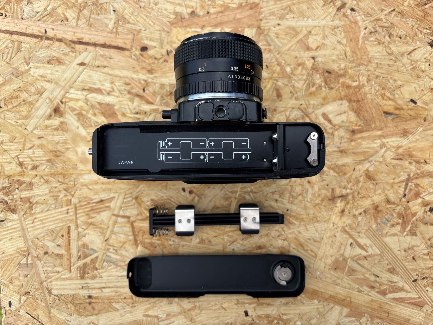 Contax Fotocamera: Contax 137 MA Quartz Kamera – Usato da Feldbach venduto da Olive1 8