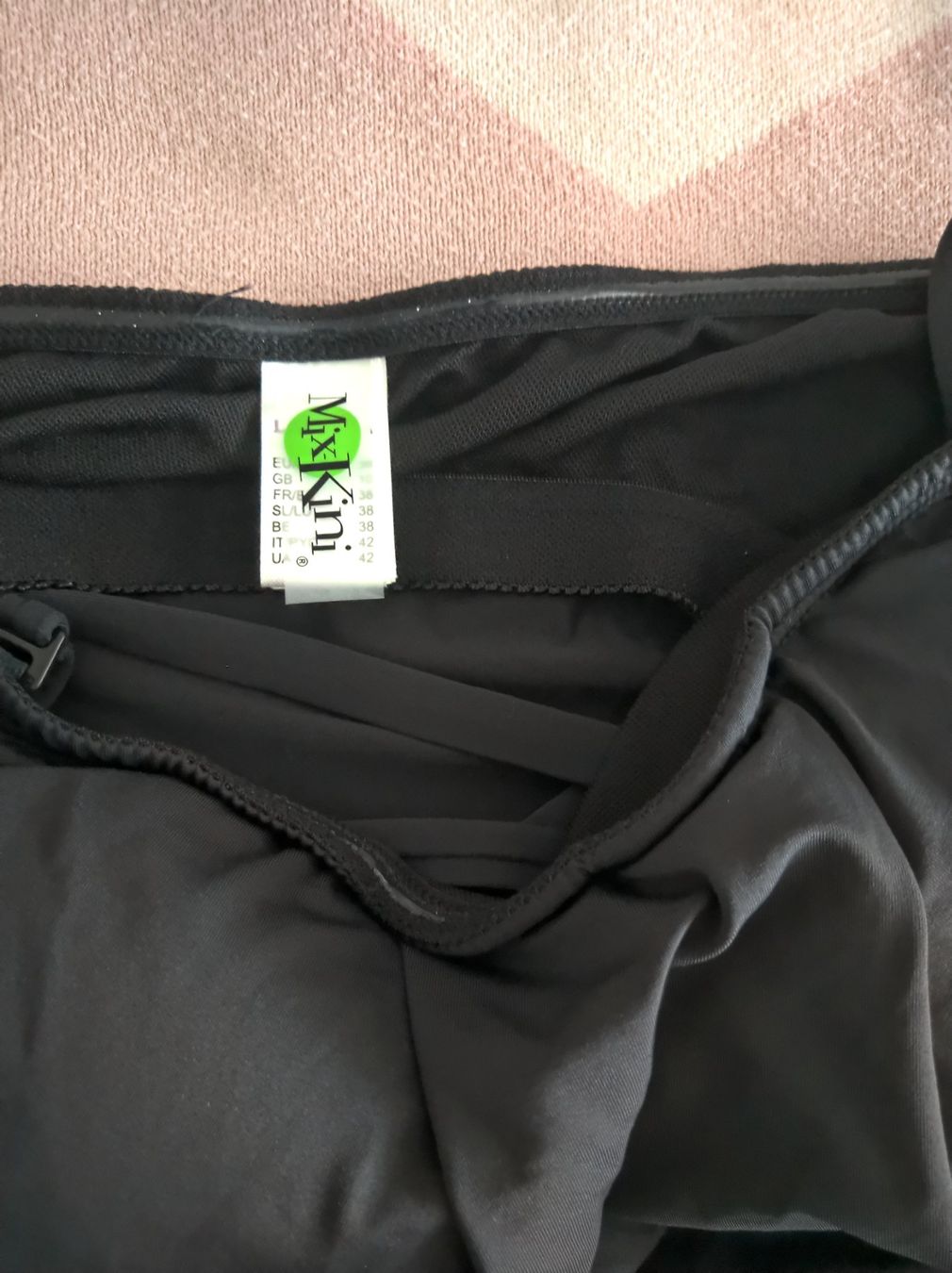 Lascana Costumi da bagno & Bikini: Tankini Oberteil – Usato da Salenstein venduto da Silly...0 9