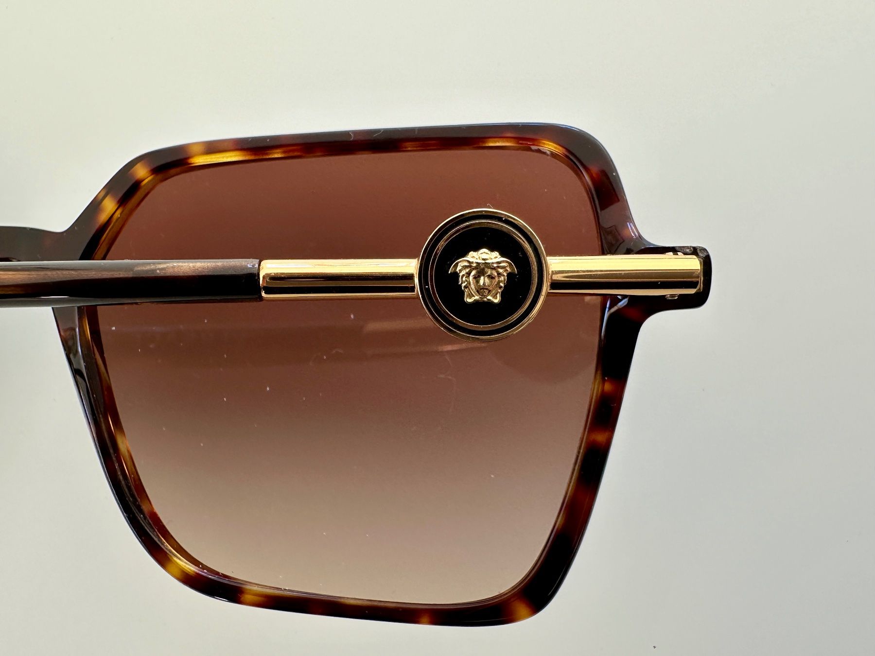 Versace Occhiali & Lenti: Occhiali da sole marca Versace – Usato da Dino venduto da mic_7zvv 5