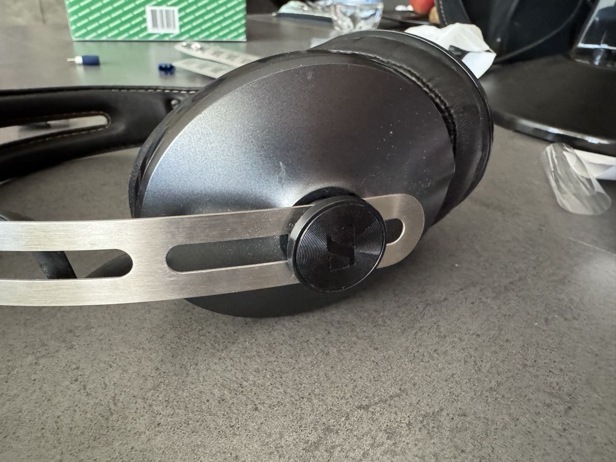 Sennheiser Kopfhörer: Sennheiser Momentum 2 Wireless Kopfhörer – Gebraucht aus Höri von hustlerg 3