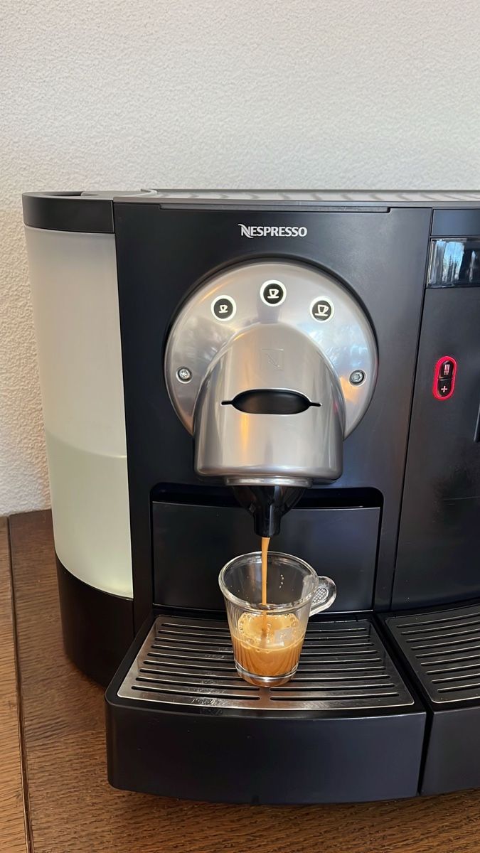 Nespresso Kaffeemaschinen & Espressomaschinen: Nespresso Gemini CS200 – Gebraucht aus Root von HHParts 1