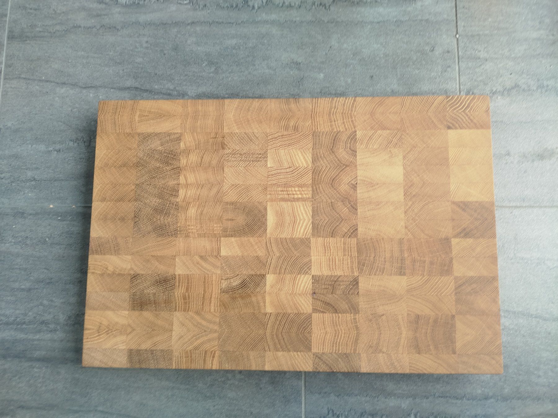 Articoli in legno: Schneidbrett Eiche Stirnholz – Nuovo (secondo la descrizione) da heerbrugg venduto da Daniela68