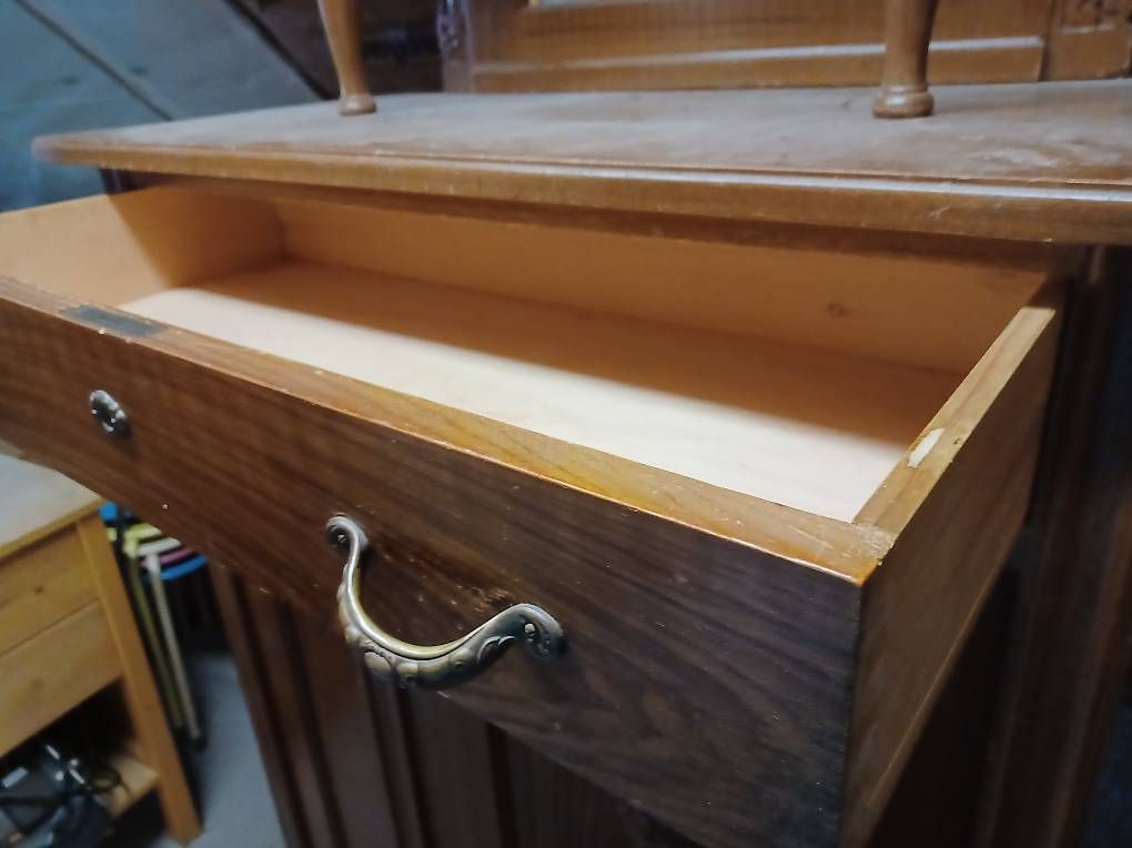 Armadi: Vertiko, halbhoher Schrank – Usato da Niederbipp venduto da flodur55 3