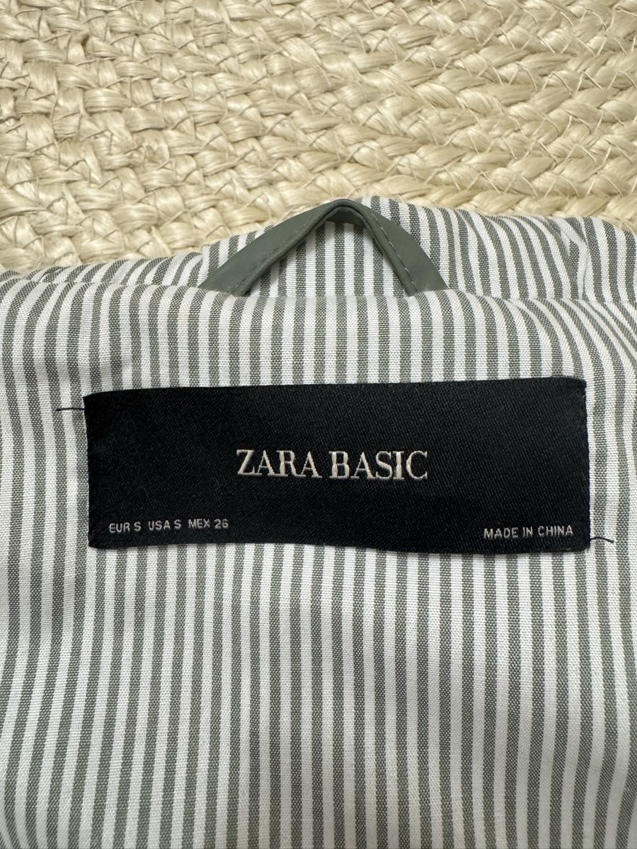 Zara Mäntel: Zara Basic Regenjacke, Khaki-Grün, Gr. S – Gebraucht aus Küsnacht ZH von maryberryblue 3