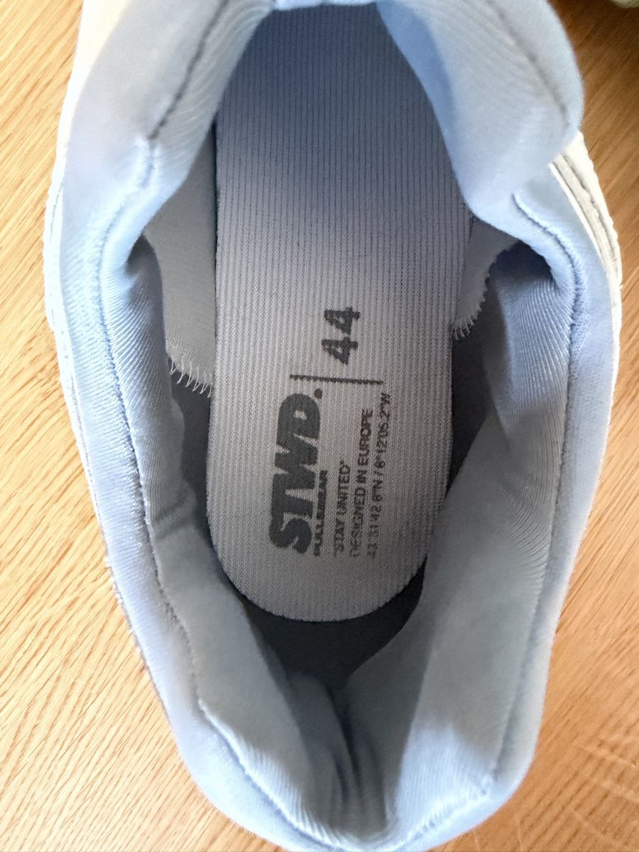 Scarpe da uomo: Stwd Sneakers Grösse 44 – Usato da Wangen an der Aare venduto da Flo_kaufm 2