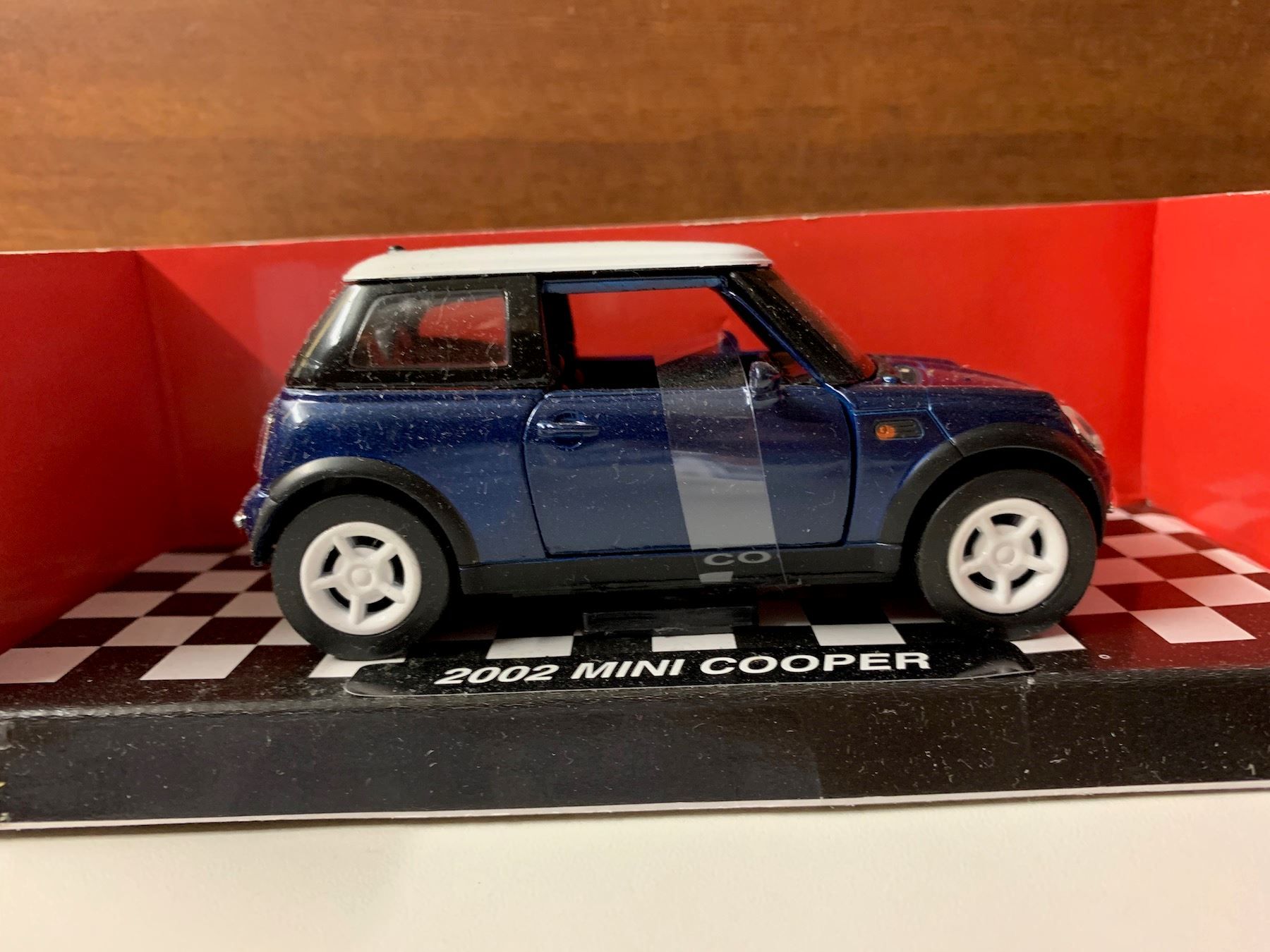 Cooper Modellini d'auto: Mini Cooper 2002 1:32 New Ray OVP – Nuovo (secondo la descrizione) da Kerzers venduto da tisyayasuBE