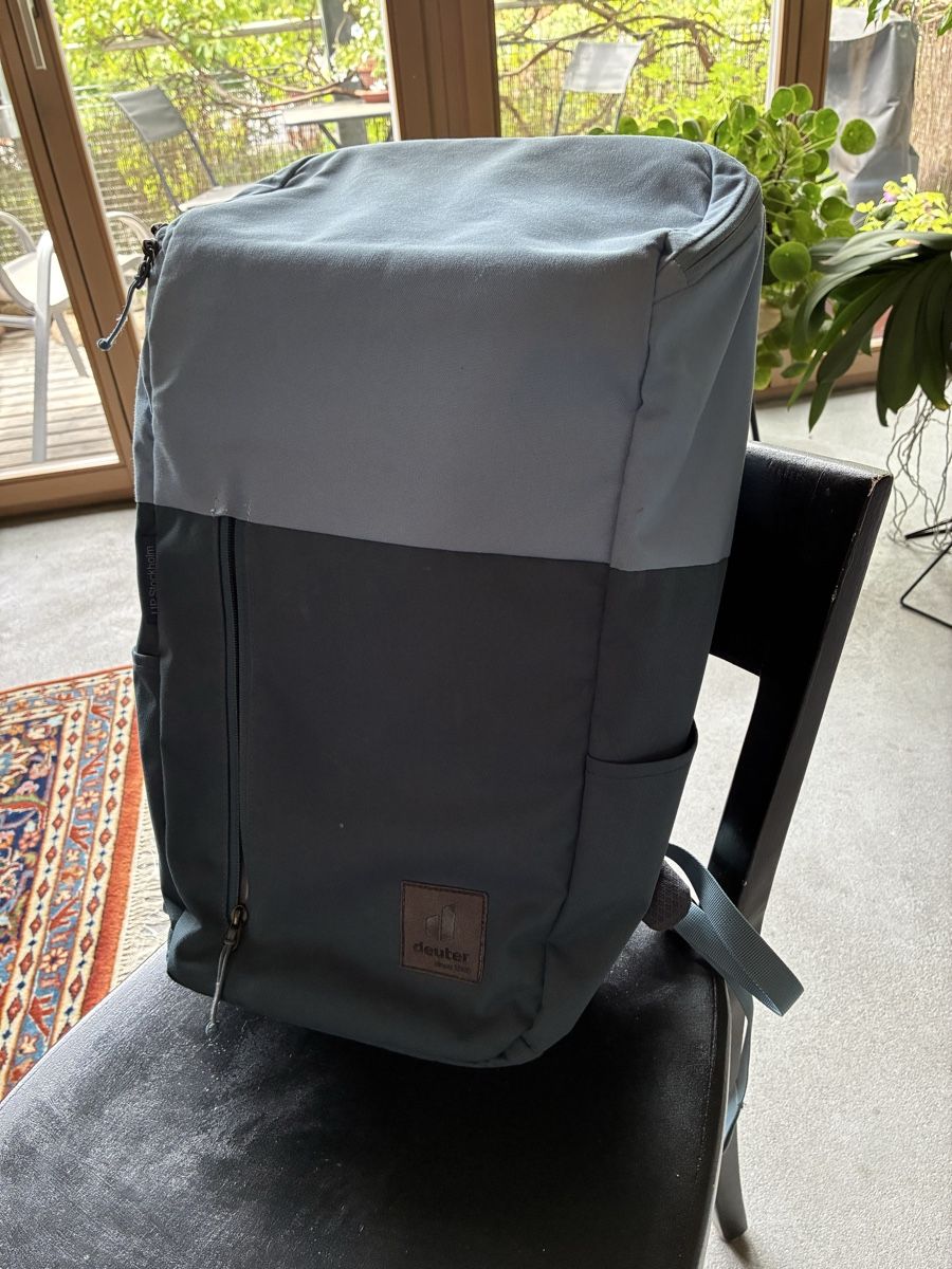 Zaini: Daypack Deuter 22 Liter – Usato da Ulmiz venduto da Pesch03