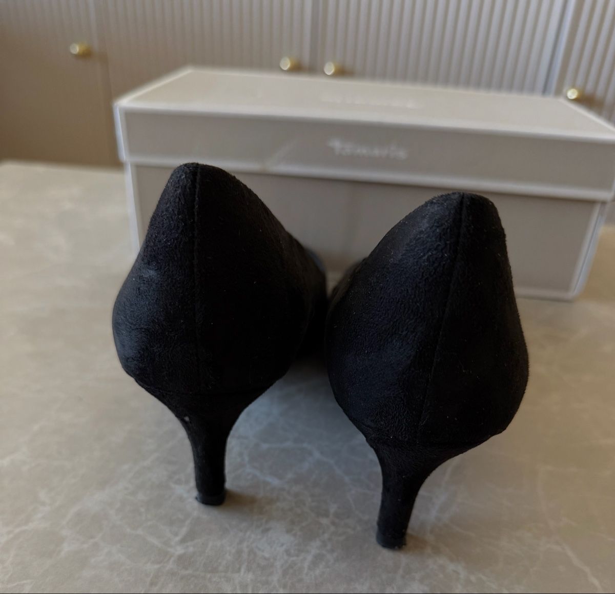 Tamaris Scarpe da donna: Tamaris Black Suede High Heels, Size 37 – Usato da Zürich venduto da Victoria_T 1