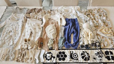 Babykleider Set Gr. 74, Bodies, Strampler, 31 Stück Top!