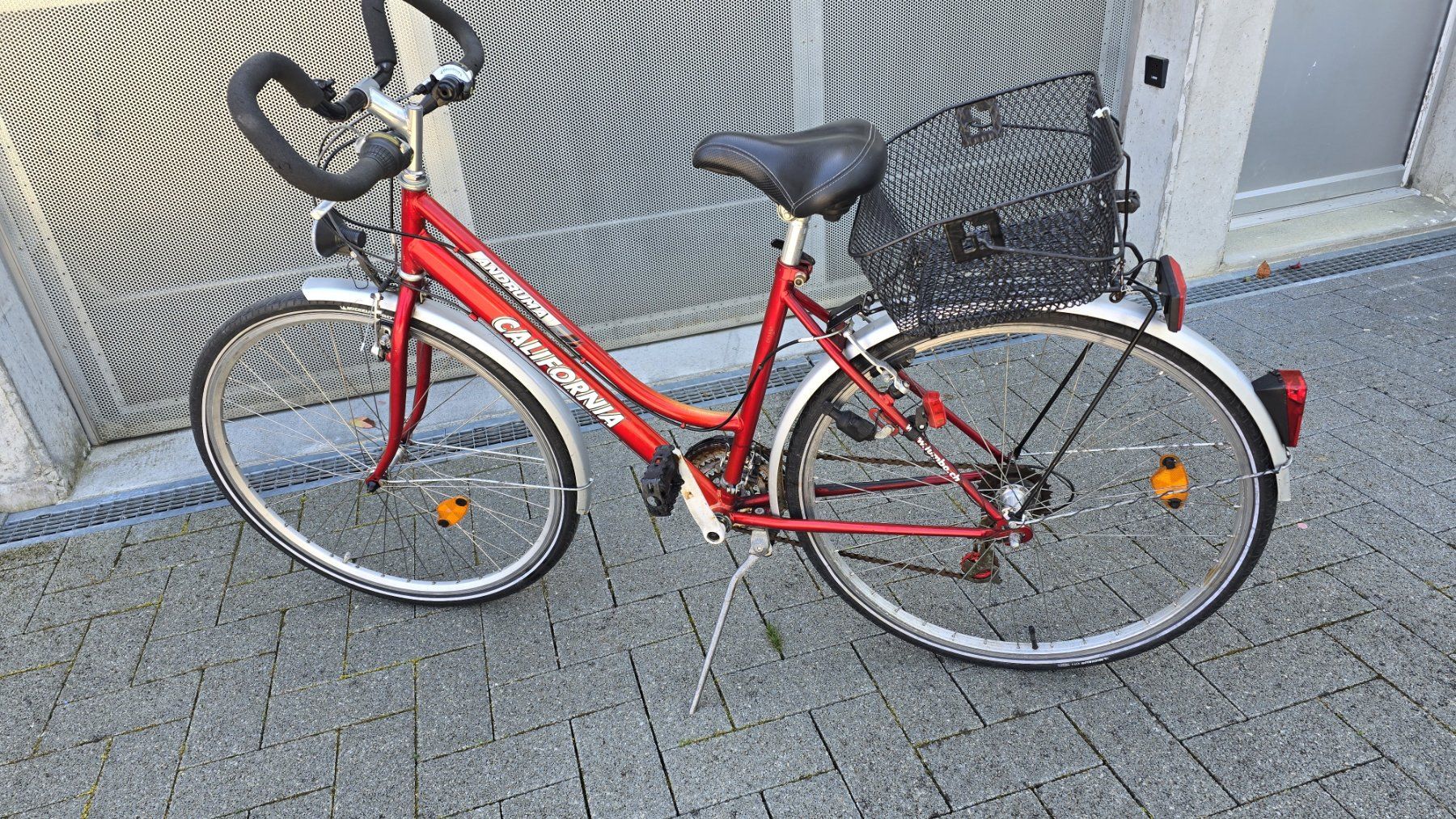 Velos: Damenfahrrad – Gebraucht aus Büren an der Aare von Krady 2