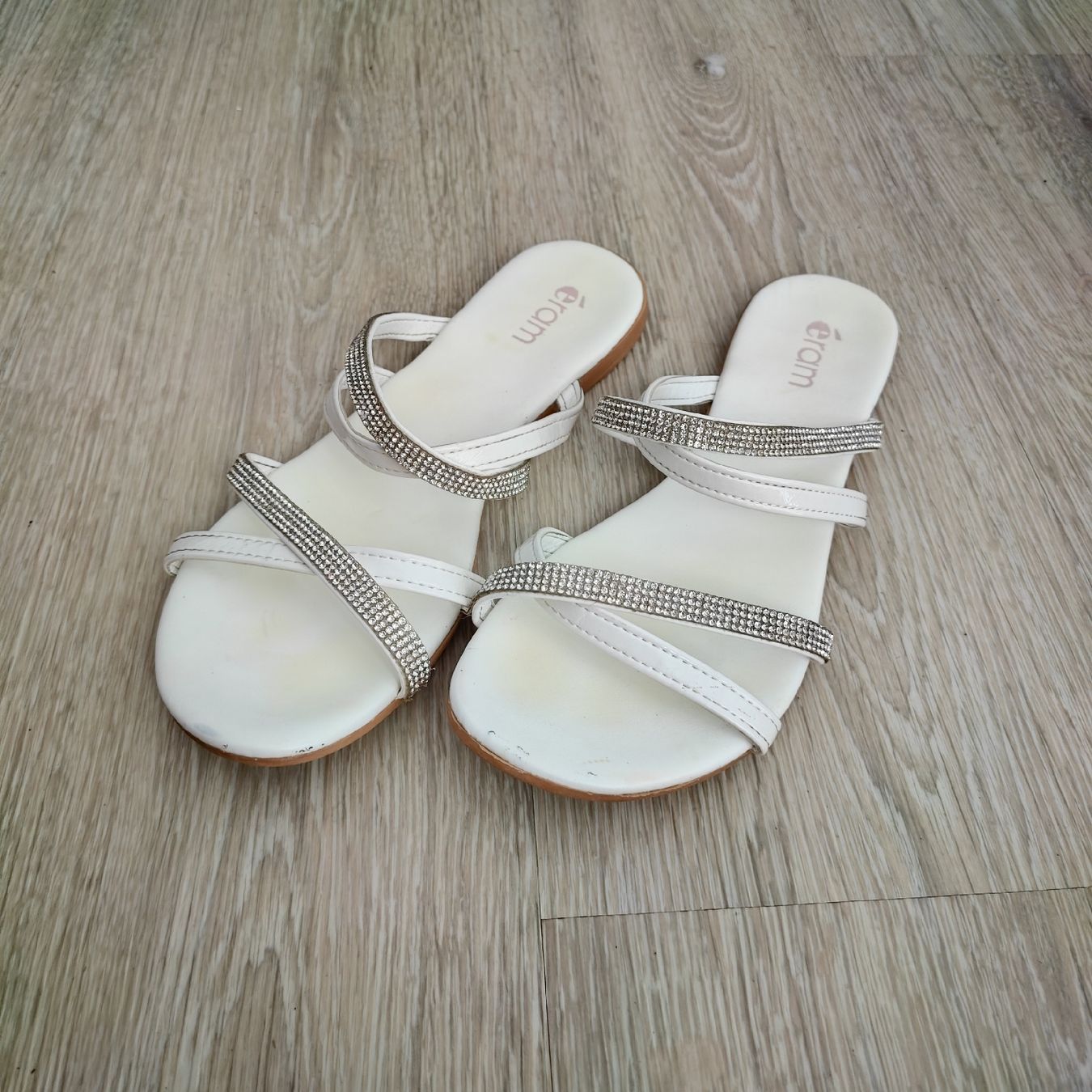 Damenschuhe: Sandalen Damen weiss Grösse 38  – Gebraucht aus Münsingen von ale_md2s