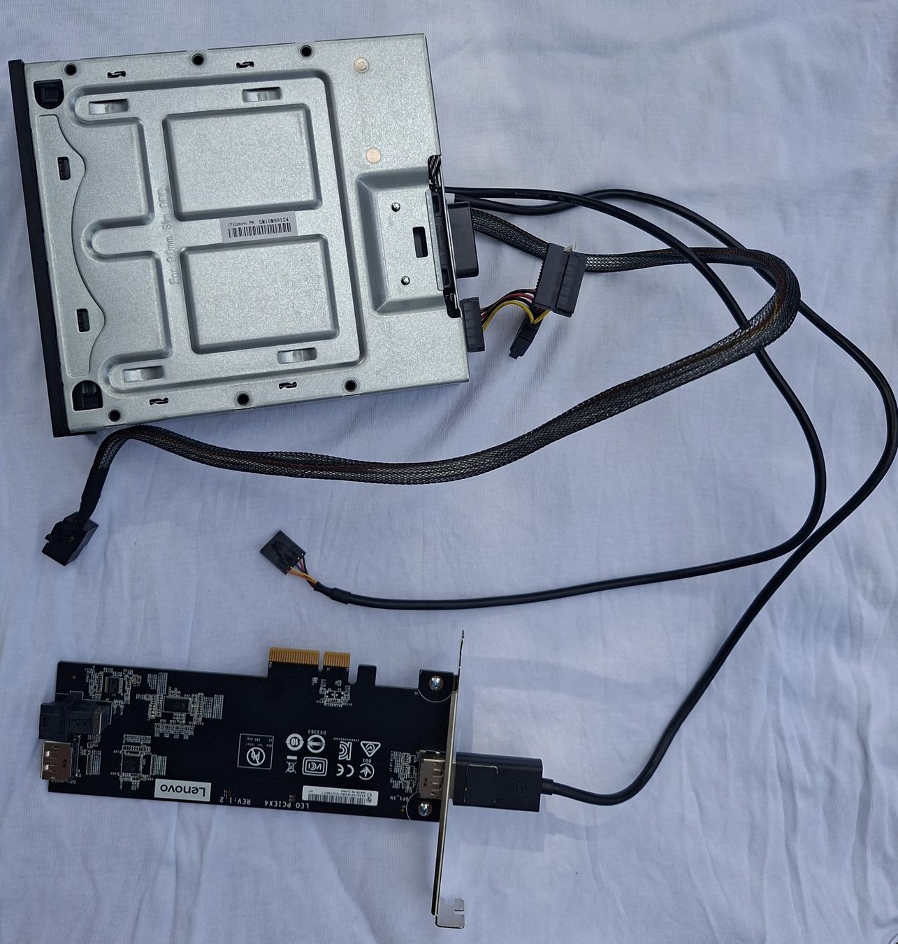 Lenovo Componenti elettronici: Lenovo Front Thunderbolt3 Kit/FLEX Module+PCIe Card(40Gbit/s – Usato da Meggen venduto da Nica_Arts