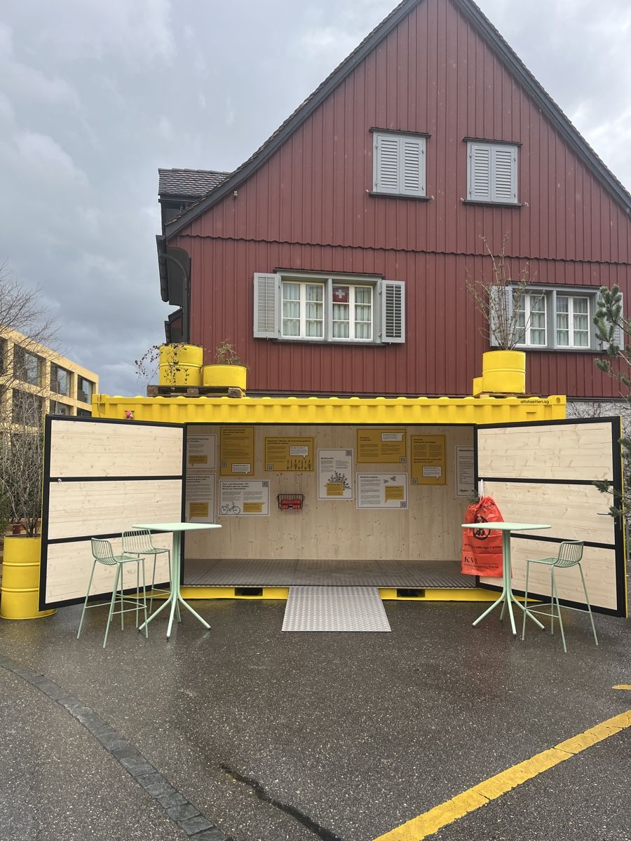 Sonstiges für Büro & Gewerbe: Seecontainer 20 Fuss mit Innenausbau – Gebraucht aus Altstätten SG von Bubblin 1