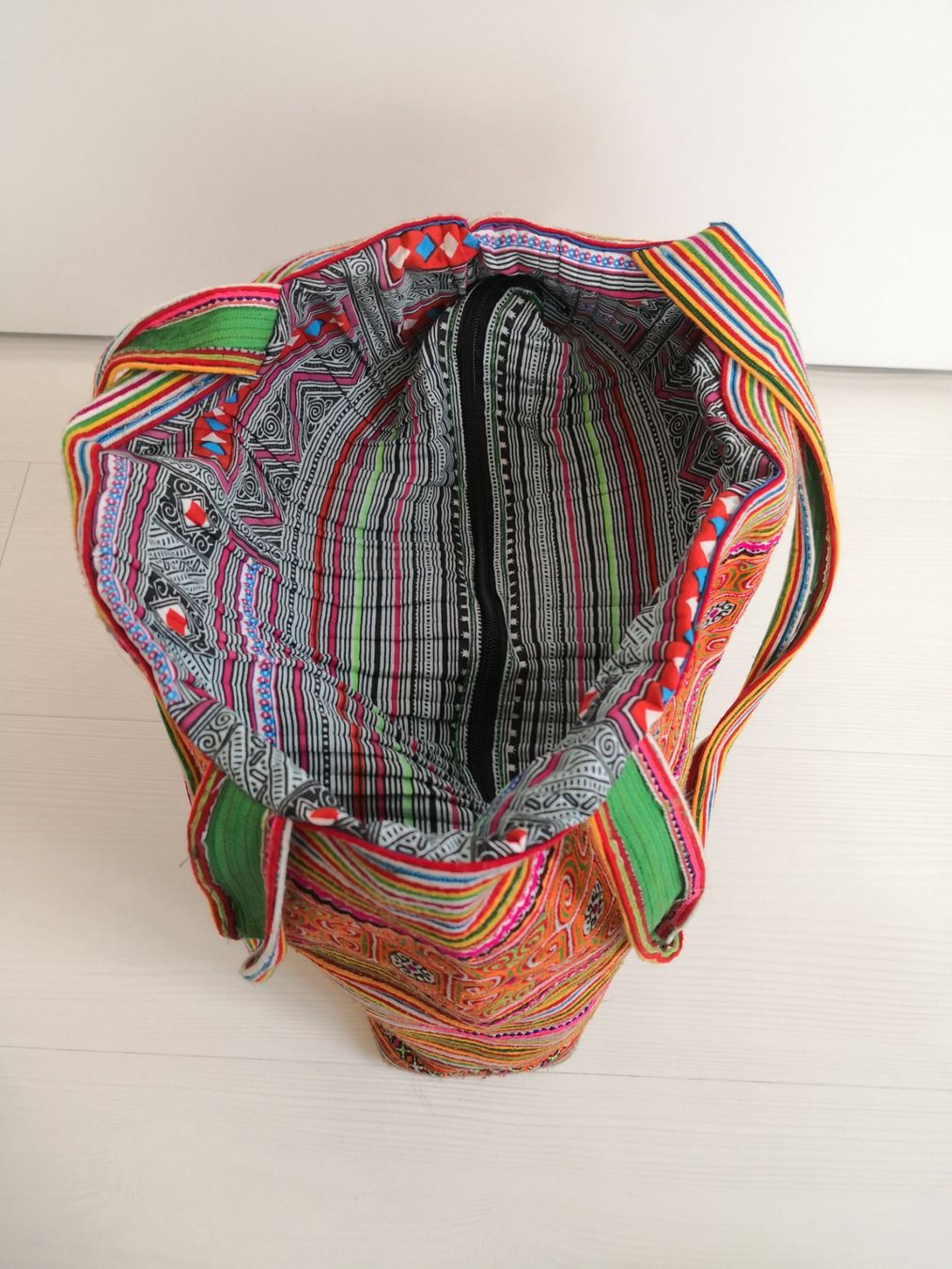 Taschen für Damen: 🤩BOHO-CHIC HANDGEMACHTE ETHNO PATCHWORK XXL TASCHE NEU – Neu (gemäss Beschreibung) aus Olten von Naja-Twins-Twins 8