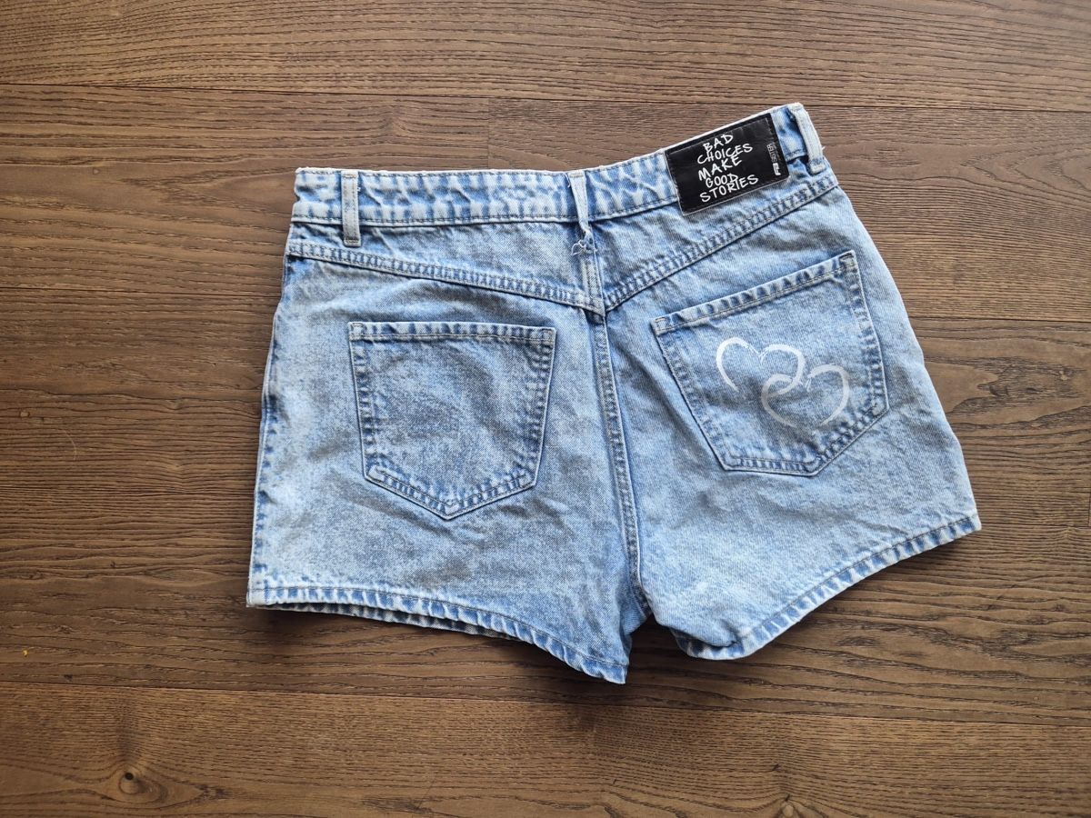 Jeans: Jeansshorts Damen Gr. M – Gebraucht aus Dielsdorf von sissy04 1