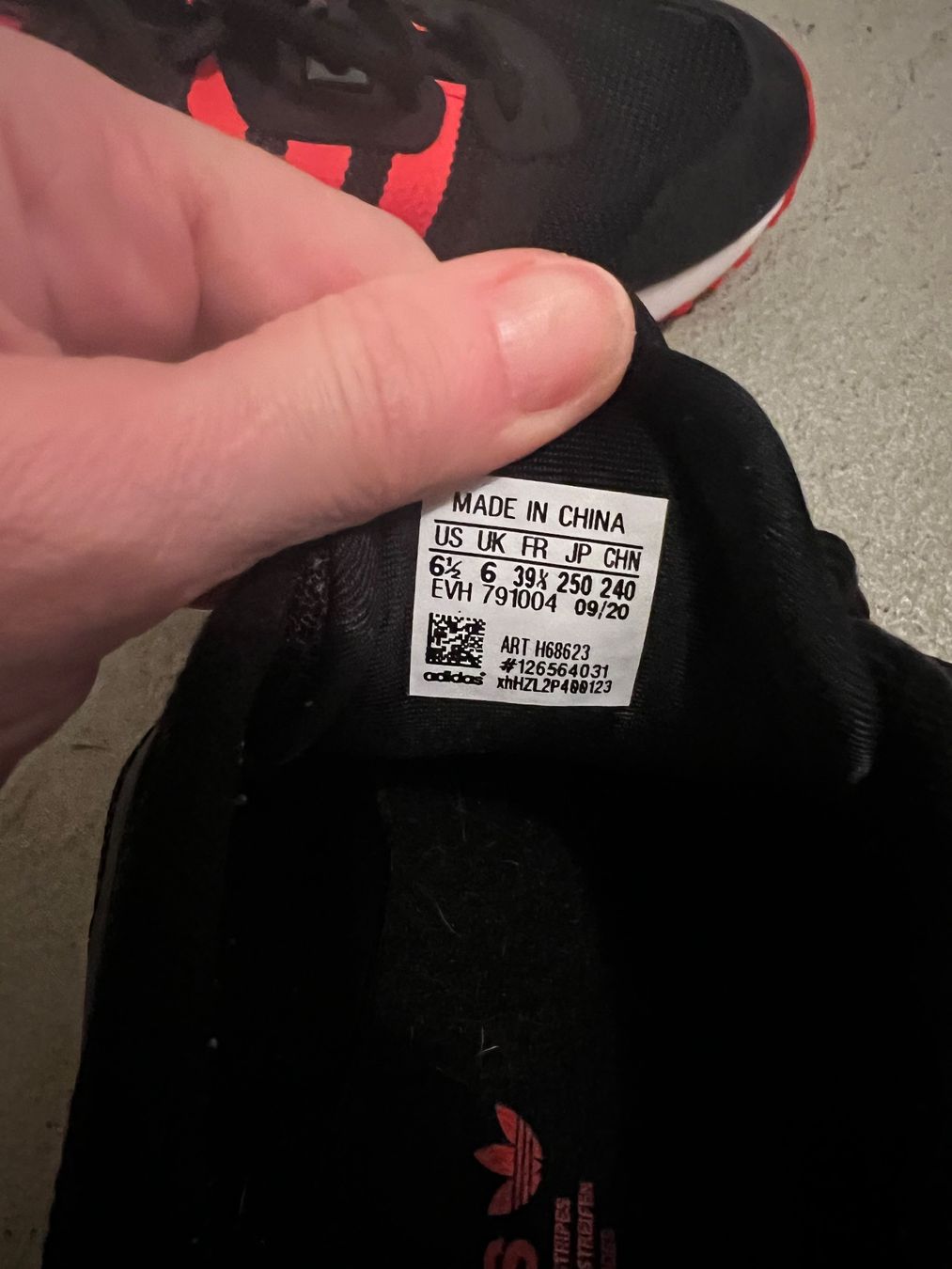 Adidas Scarpe da uomo: Adidas Turnschuhe 39.1/3 – Usato da Ebikon venduto da Venus025 4
