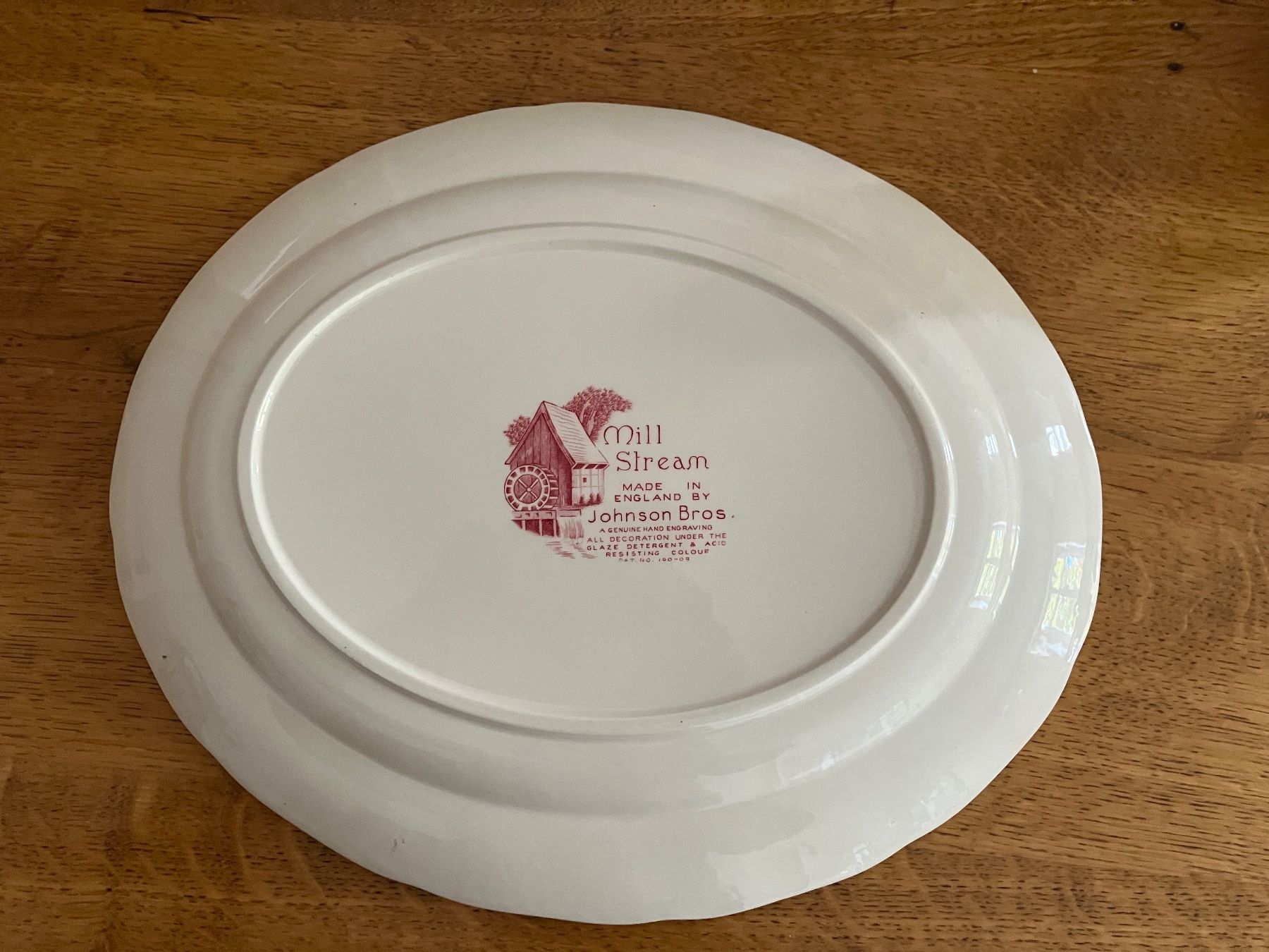 Johnson Brothers Servierplatten: Plat oval "Mill Stream" de Johnson Bros., anglais et ancien – Gebraucht aus Basel von ape_f6ml 1