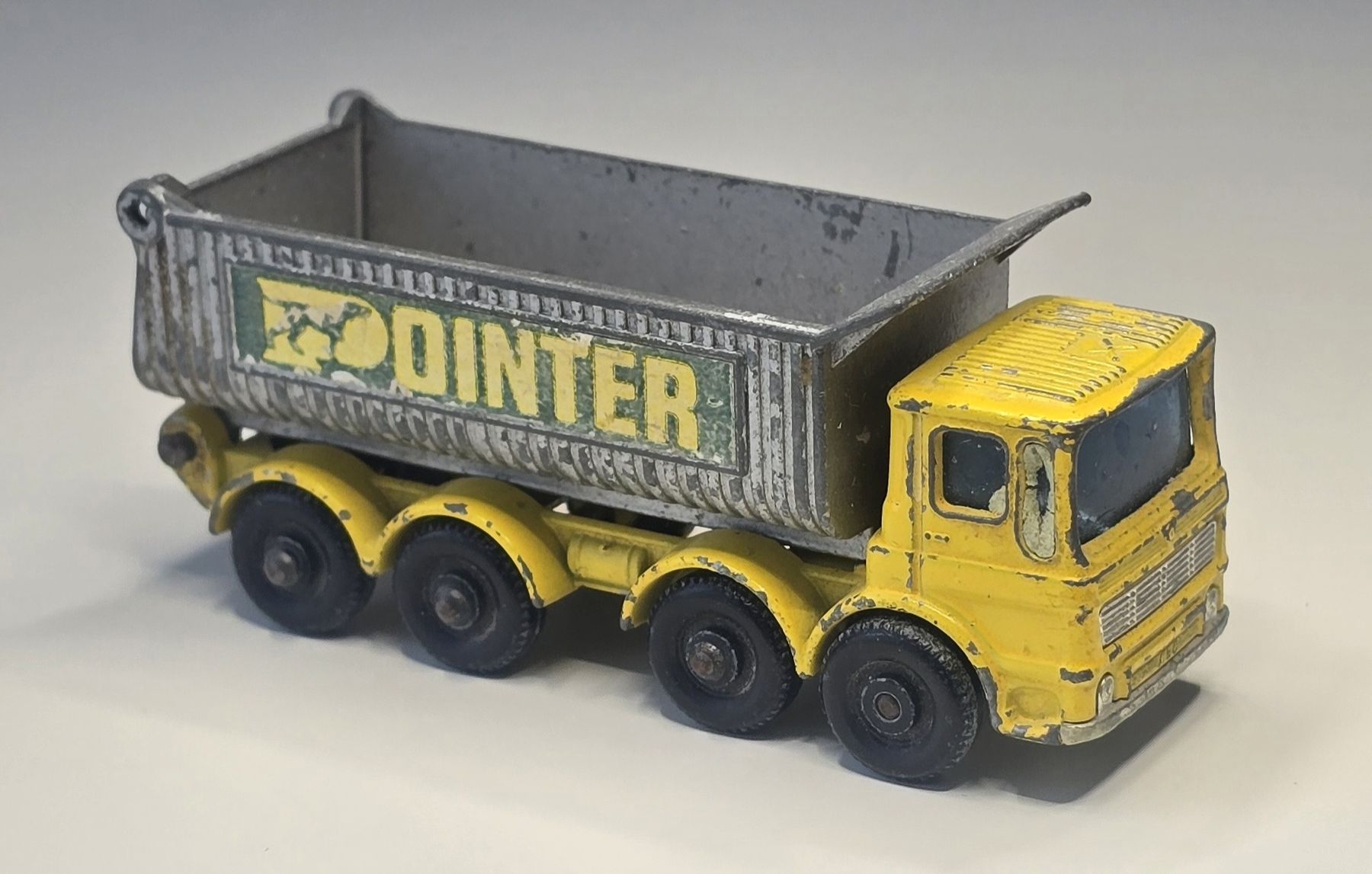 Matchbox Modellautos: Matchbox 1969 6-Wheel Tipper – Gebraucht aus Kirchberg BE von HotWheelsSammler 1