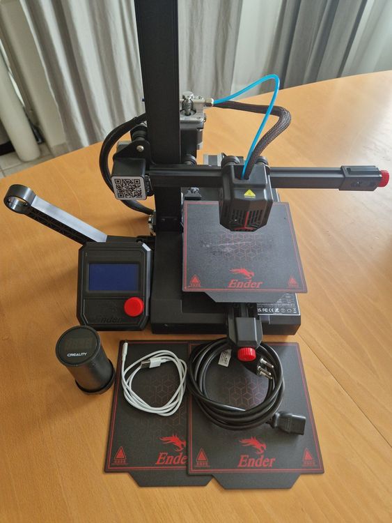 Creality Ender 2 Pro mit Micro-Swiss Hotend + Extruder 1