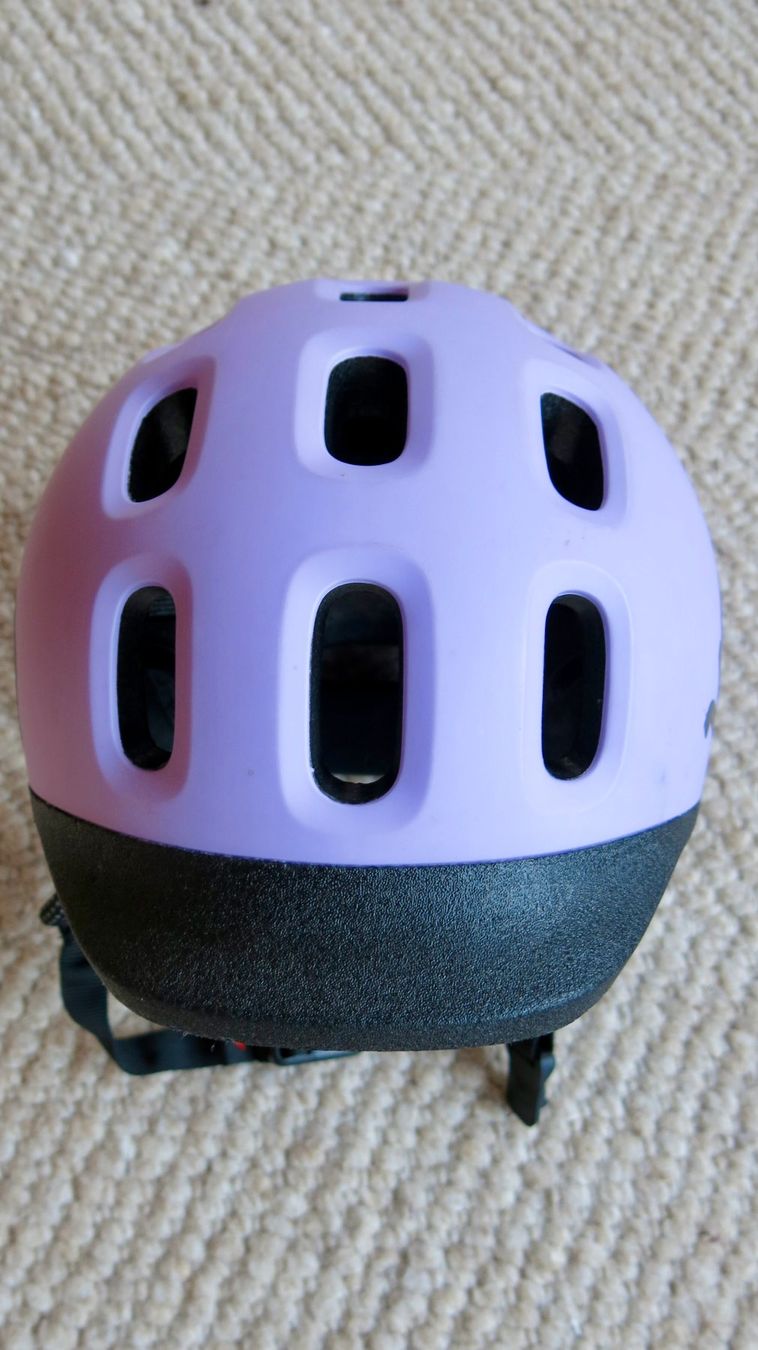 Woom Caschi: Woom Velo Helm S Lila – Usato da Schwanden i. E. venduto da Magnolia88 1