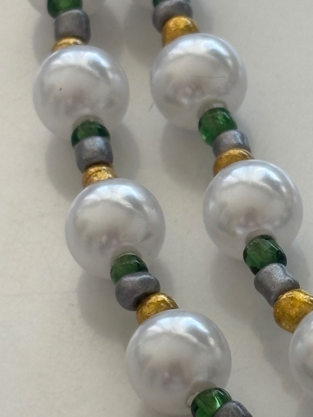 Catenine: Luxus Elegante Kette Farbe :Silber Kunstperlen – Nuovo (secondo la descrizione) da Biel-Bienne venduto da Roserosse13 1