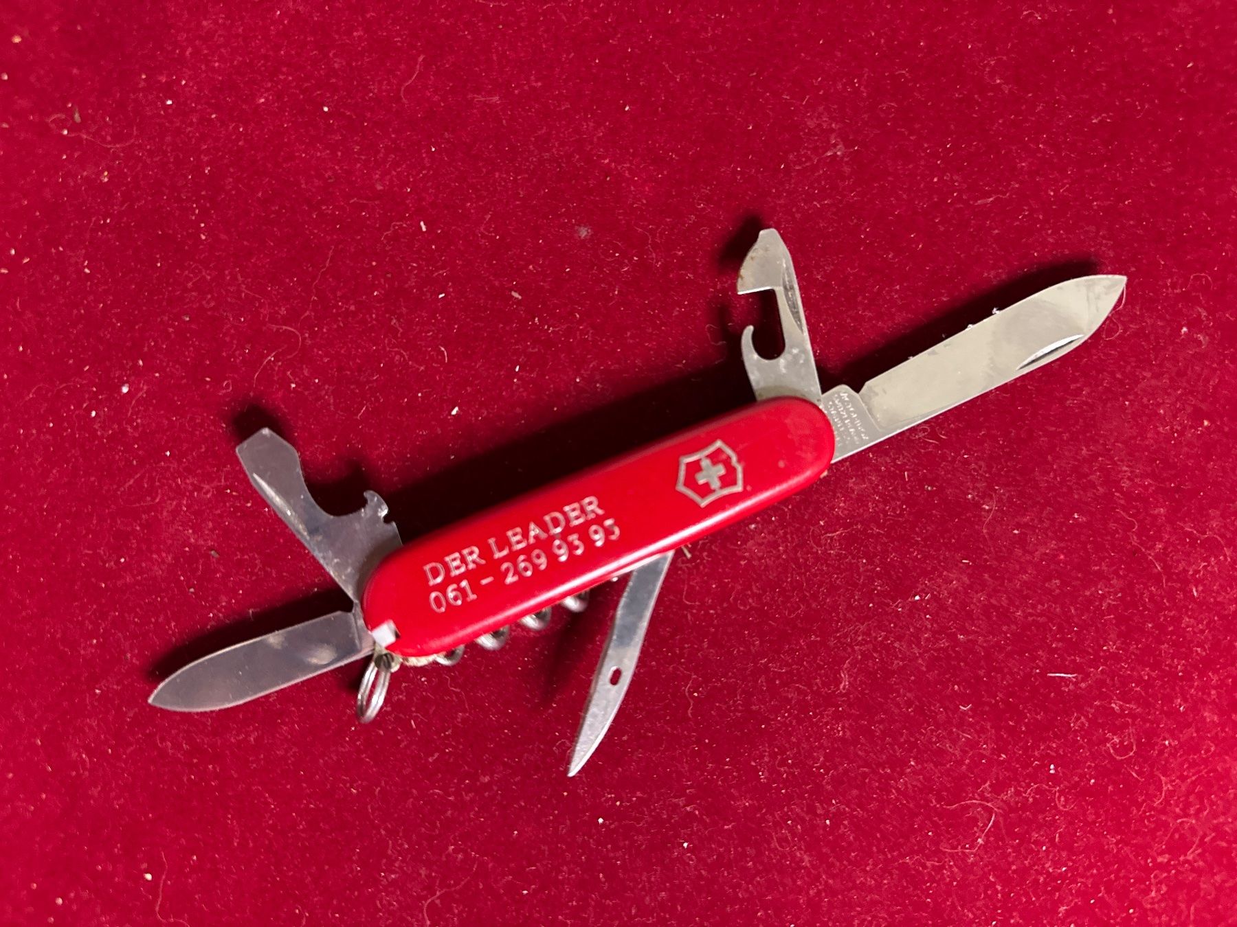 Victorinox Couteaux de poche: Victorinox Sackmesser – D'occasion à Pfeffingen par Allhandelklgwatches