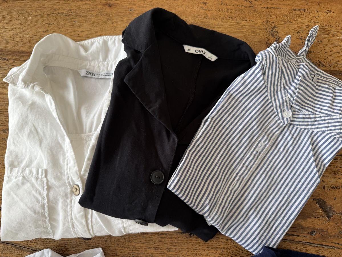 Lotti di vestiti: Blusen/Hemden Paket Grösse S/36 – Usato da Aesch BL venduto da Shiva84 1