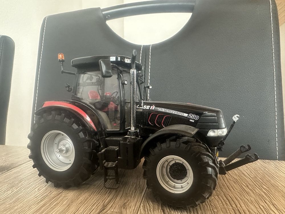 Case Modell (Neu und originalverpackt) in Filzbach für CHF 30 – mit ...