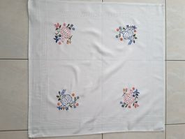Tischdecke mit Kreuzstich