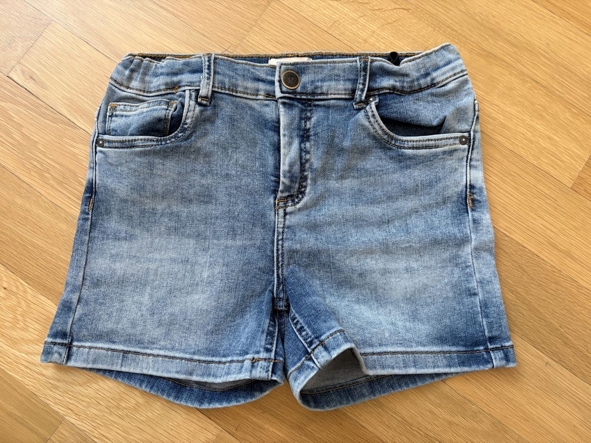 Pantaloni: Jeansshorts ONLY Kids Grösse 164 – Usato da Küssnacht am Rigi venduto da icbicb