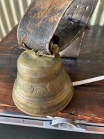 Antike Schweizer Bronzeglocke " La Sarraz " Ø 24 cm