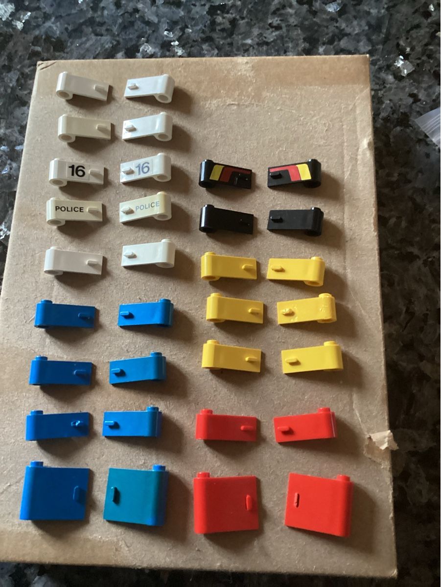 Lego Jeux de construction: LEGO Set Autotüren divers – D'occasion à Kölliken par Rwolfer