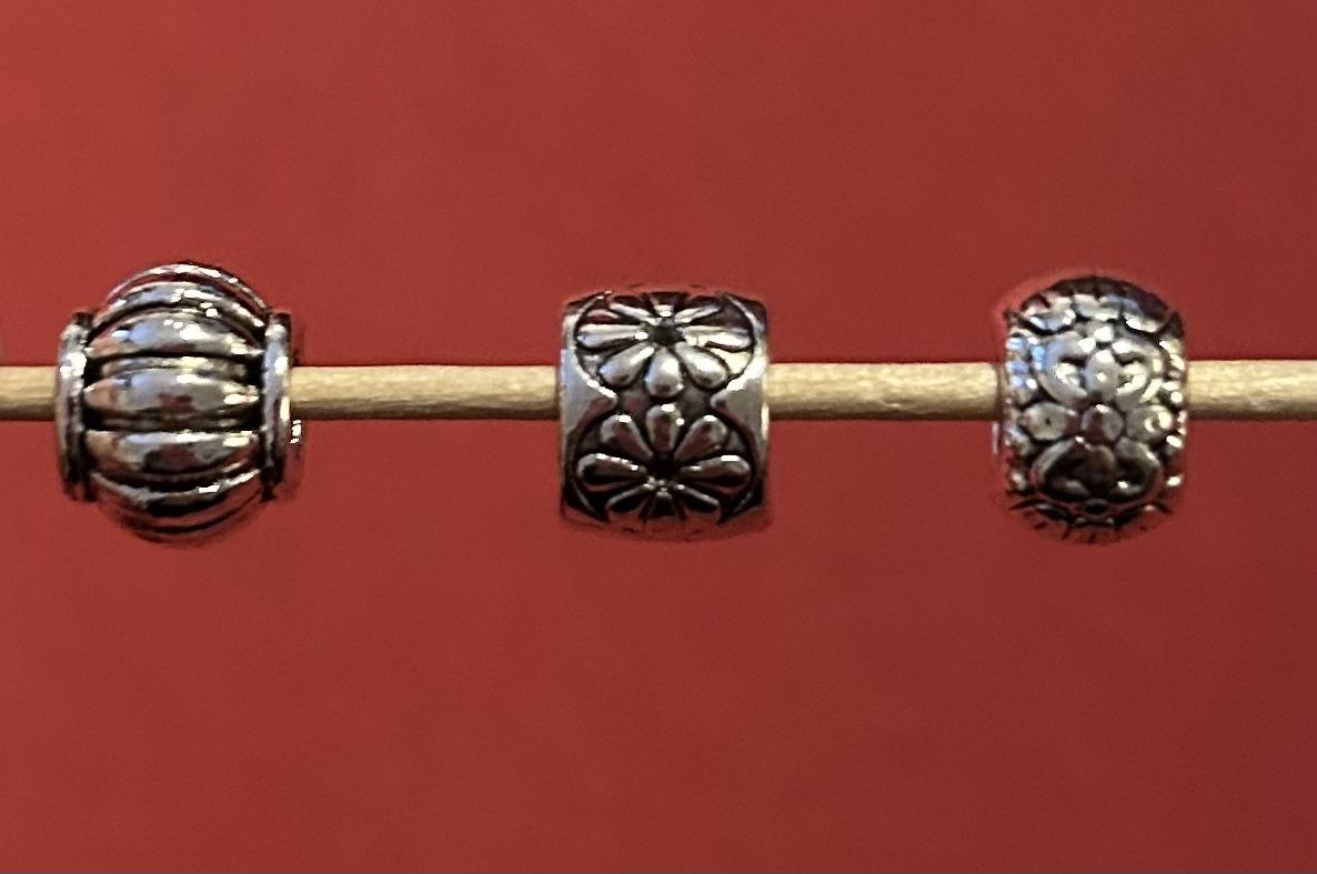 Perle (finte): Perles charms argentées – Nuovo (secondo la descrizione) da Reconvilier venduto da Panda90 1