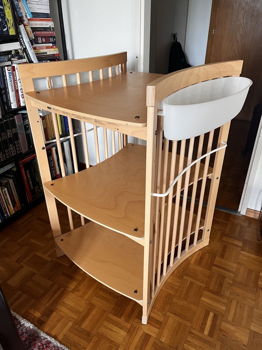 Stokke Tables à langer & accessoires: Stokke Changing Table. Good Condition. – D'occasion à Genève par bri_cf58 1