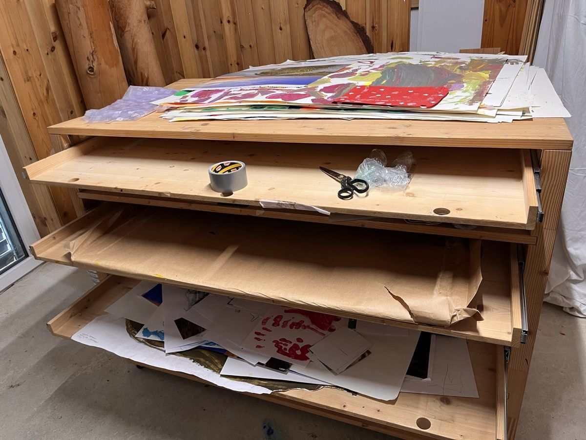 Regale: Papierwagen zu verschenken  – Gebraucht aus Wald ZH von DANOES 1