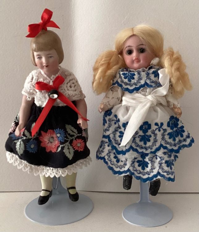 BRABOSTON Viktorianische Porzellan-Puppe 40cm - Handgefertigte Keramikpuppe Mit Kleid Ländliche Deko